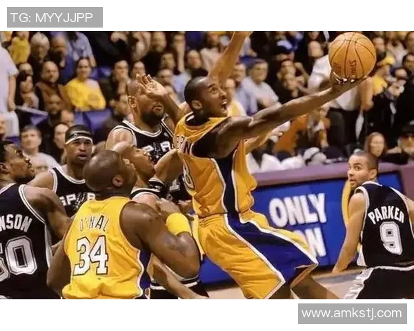 2015年马刺与湖人经典对决回顾：传奇球队的巅峰对抗与精彩瞬间