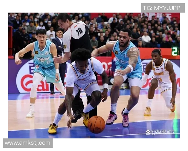 2017年CBA山东队与青岛队精彩对决回顾及赛后分析